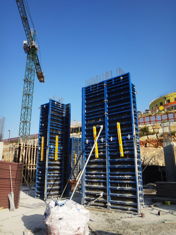 Deskowanie ramowe VARIMAX – Variant Factory na budowie