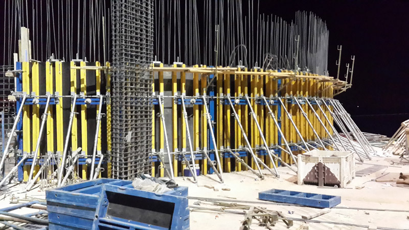 Szalunek okrągły regulowany RINGFORM – Variant Factory na budowie