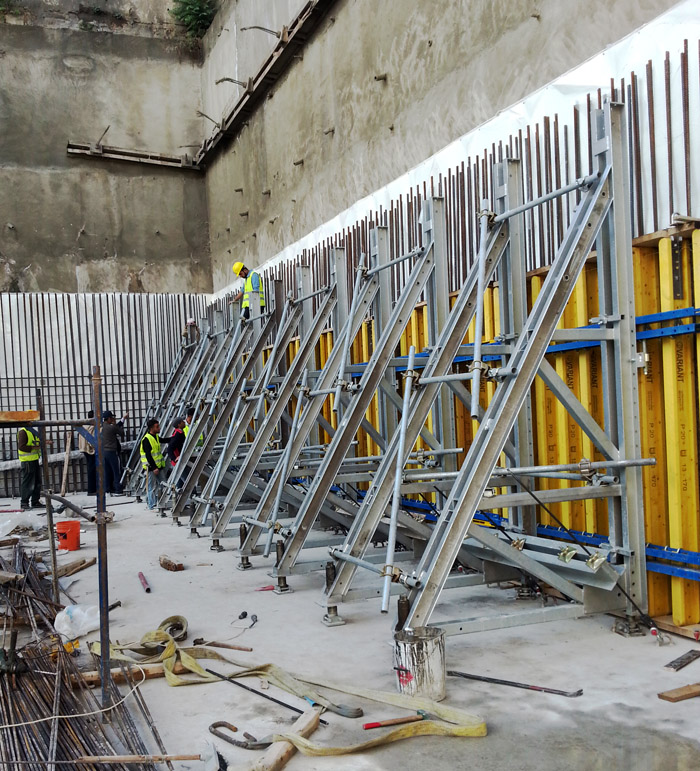 System podparcia jednostronnego VARIANT – Variant Factory na budowie